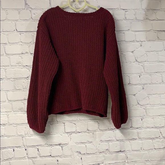 Girls H&M sweater - Picture 3 of 6